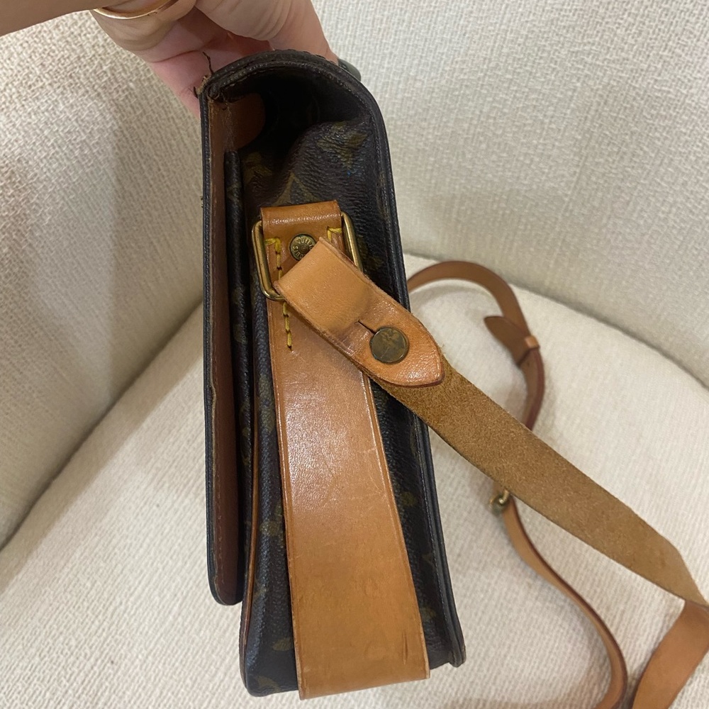 Louis Vuitton Monogram Crossbody Bag - Brown and Tan - Picture 5 of 12